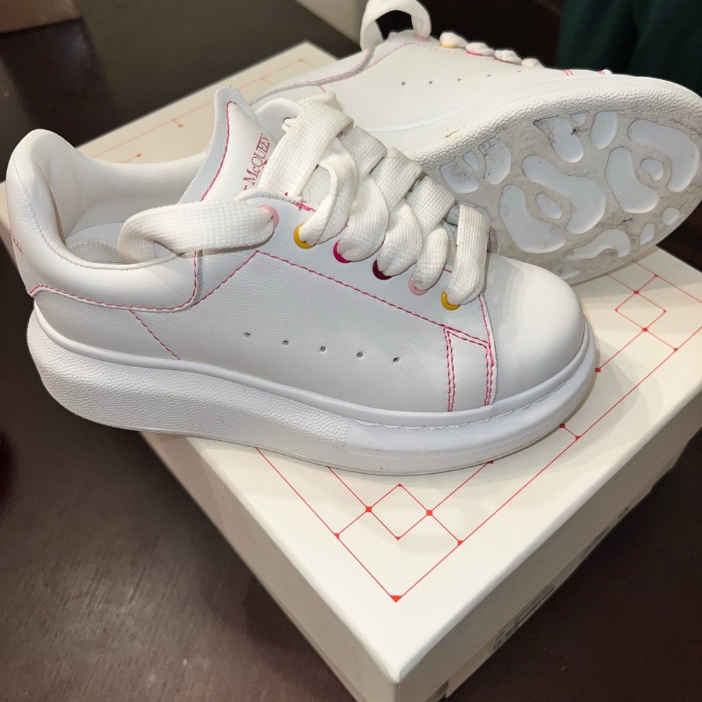 Kids Alexander McQueen gym shoes